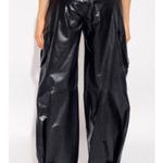 Bottega Veneta Tapered Leather Cargo Pants in Black Photo 9