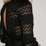 Free People #176 FIRE ISLAND BLACK CROCHET KNIT SCALLOP HEM BLOUSE SIZE LARGE Photo 1