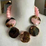 None Necklace pink/brown oversized vintage excellent condition Photo 0