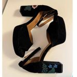 Nanette Lepore Viola Platform Block Heel Pumps Floral Embroidered Black Size 6.5 Photo 3