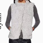 Dylan  Frosty Tip Sherpa vest Photo 0