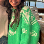 Grey Bandit  Green Sweater  Photo 0