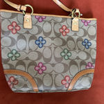 Coach  F22221 Peyton Signature Floral Canvas Shoulder Bag Photo 6