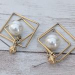 Vintage Earrings for Pierced Ears Gold Tone & Faux Pearl Photo 6