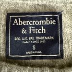 Abercrombie & Fitch Gray Long Sleeve Oversized Sweater Size Small Photo 7