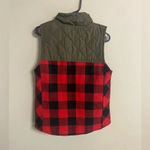 Maurice's  Size Medium Red Black Buffalo Check Flannel Vest Green Quilted Accent Photo 1
