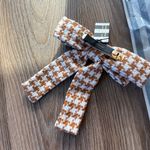 Lele Sadoughi NWT  CEDAR TWEED ACORN PEARL ANTOINETTE BOW BARRETTE Photo 6