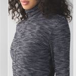 Lululemon  Sz 4 &Go Take Off Long‎ Sleeve Athletic Workout Women’s Yoga Shirt Top Photo 3