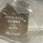 Madewell  High Rise Skinny Jeans Size 35 Petite US 20 White NWT Step Frayed Hem Photo 8