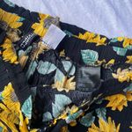 Divided Sunflowers Shorts Photo 5