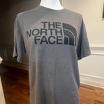Avia THE NORTH FACE WOMENS BLACK AND GRAY LOGO TEE SIZE MEDIUM Photo 0