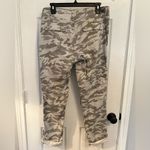 Camo‎ Cargo Style Tapered Leg Pants Size 31 Photo 4