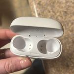 JBL Wireless Bluetooth Noise Canceling Headphones White Photo 4