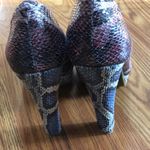 Cosmopolitan  Faux Snakeskin Shaped Pump Size 6 1/2 Photo 4