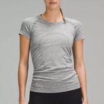 Lululemon Swiftly Tech Short Sleeve Photo 0