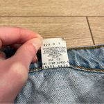 Levi's Vintage Levi’s 90s Women’s Light Wash Faded 550 Relaxed Tapered Jean Size 30 Photo 4