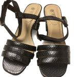 AVON women’s chunky heel shoe, size 6‎ Black Photo 0