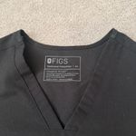 FIGS  Black Casma Three-Pocket Scrub Top Photo 1