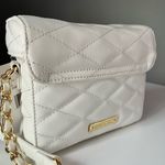 Betsey Johnson  White Quilted Skull Crossbody Bag Faux Leather Chain Strap NWT Photo 3