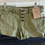 True Craft Army Olive Green Shorts Womens 15  New Photo 5