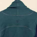 Ibex Dyad Shawl Vest Photo 4