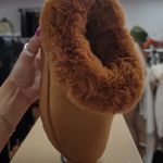 Forever Link FAUX FUR SLIP ON PLATFORM BOOTIE Photo 2