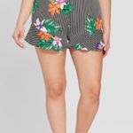 Who What Wear floral and stripe shorts Tropical pattern with Ruffled edges VEUC Photo 2