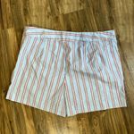 Loft  size 8 shorts Photo 1