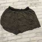 Ecote  stretchy shorts Photo 3