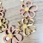 kim rogers NWT Gold Tone Pink Flower Necklace Photo 9