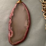 26” Gold Tone Chain Necklace Sliced Agate Stone Pendant White Pink Edge 3.5”H Photo 1