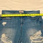 Mudd Y2K- - Destroyed Mid-Rise Light Wash Capri Jeans- Size 5 (Juniors) Photo 5