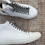 P448  Women’s Sz 38 / US 7.5 Star high-top sneaker in White Leather / Gray Laces Photo 2