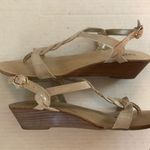 Guess  Griana Sandals‎ Photo 1