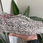 Vans  Mono Floral Daisy Old Skool Shoes Photo 1