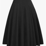 Chic Black A Photo 4