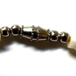 Green and white puka shell necklace Photo 5