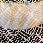 J. McLaughlin  Catalina Tee Crew Neck 3/4 Black White Geo Print S Photo 4