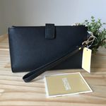 Michael Kors Wallet Photo 1