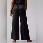 Athleta  NWT Satin Feel Like Black Wide-Leg Pants With Pockets Size L Photo 2