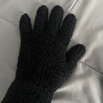 Saint John's Bay Cozy Comfort: Black Gloves Photo 2