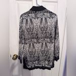 Dana Buchman Black White Print Tunic Blouse Size L. “Abstract print top” Photo 5