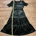 Who What Wear Tiered Short Sleeve Crushed Velvet MIDI Dress Black Size XS Photo 8