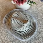🌺 White Women's Cowboy Hat with Brim lined with Blinking lights Silver Photo 1