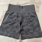 NVGTN Shorts Size Small Small Camo Photo 0