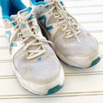 New Balance Women's W1540V2 Running Shoe Size 12 Photo 2