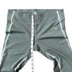 The North Face  Dynamix Low Rise Cropped Leggings Green Size Medium Photo 4