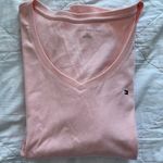 Tommy Hilfiger NWT: muted pink v neck  t shirt Photo 7