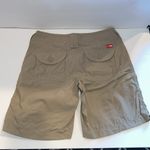 The North Face Shorts Womens 4 Long Khaki Tan Bermuda Casual Outdoor Hike READ Photo 3