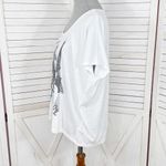 Marilyn Monroe La Vie Est Belle Eiffele Tower Slouchy T Shirt White Small Photo 1